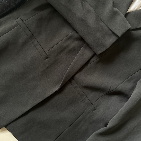 H&M olive green blazer - Picture 3 of 7